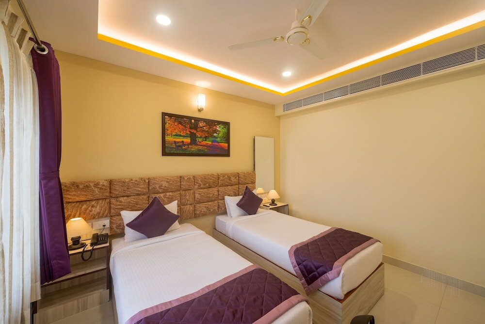 Фото Zenith Hotels Hebbal Bangalore