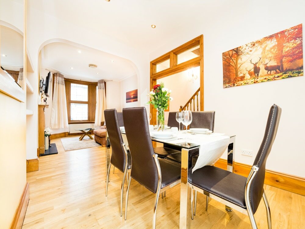 Фото Lt The Gate House