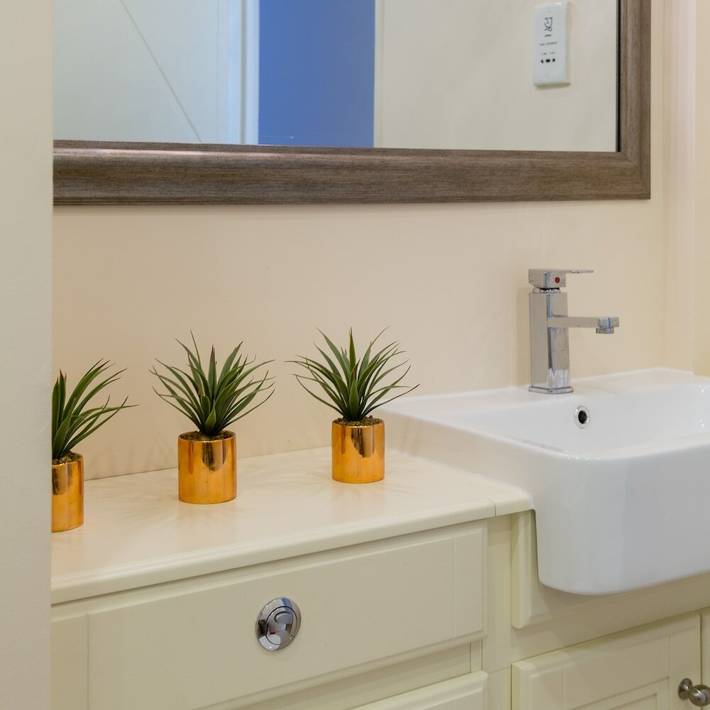 Фото Spacious 2-bedroom Apartment in Mayfair