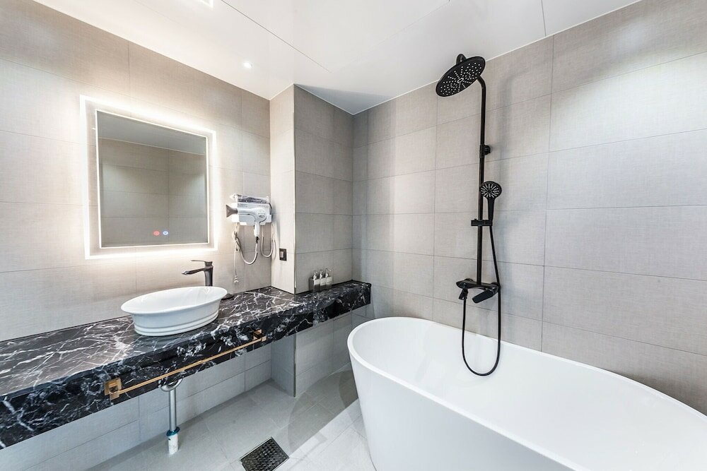 Фото The Post Hotel