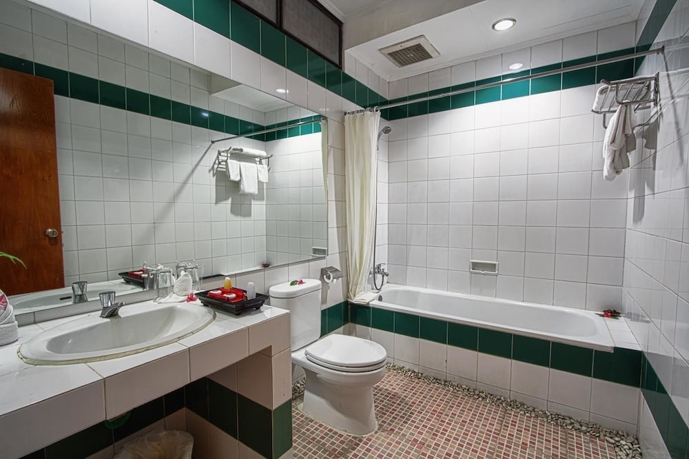 Фото Hotel Montana Dua Malang