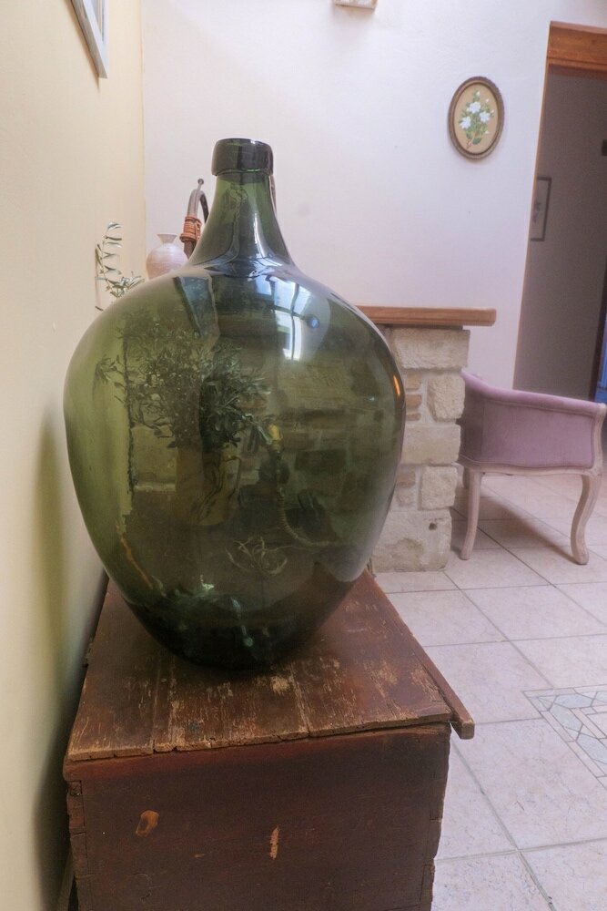 Фото Amnisiades Apartments