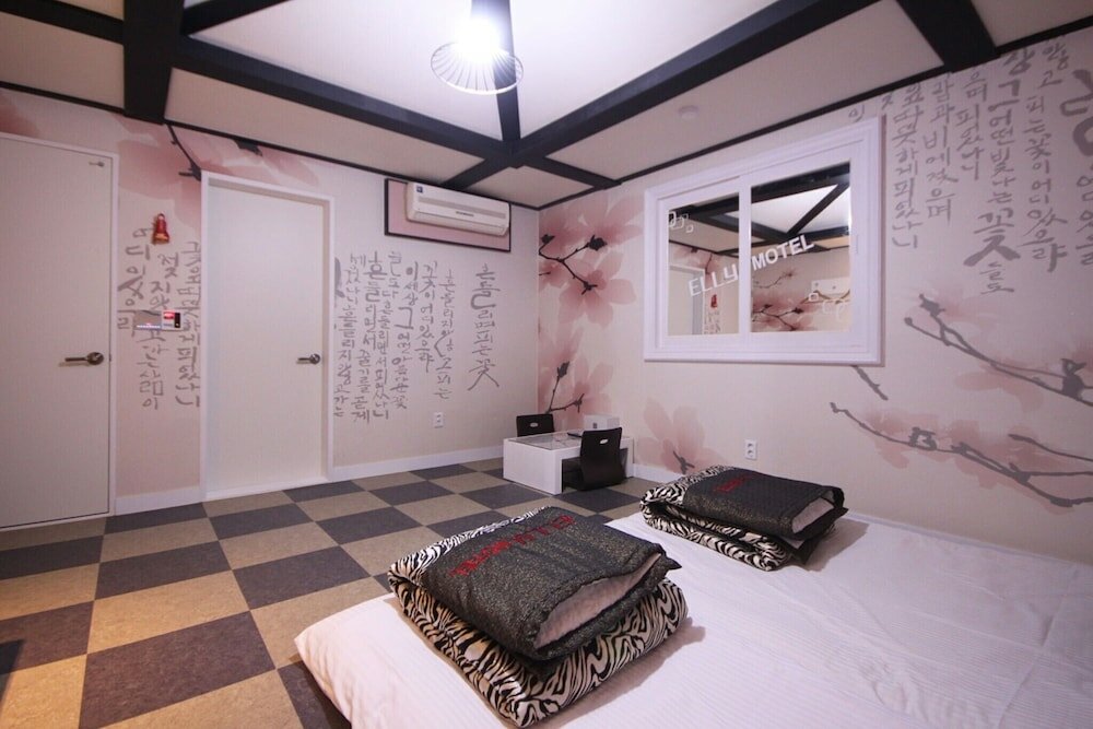 Фото Pohang Mundeok Elly