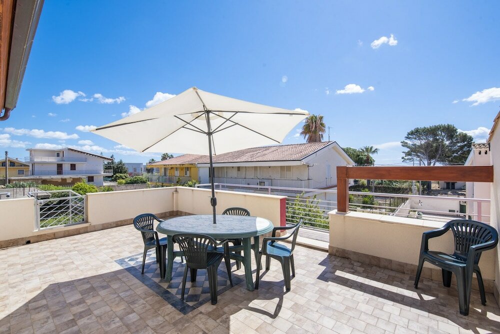 Фото Villa Tonnara 50m dal mare