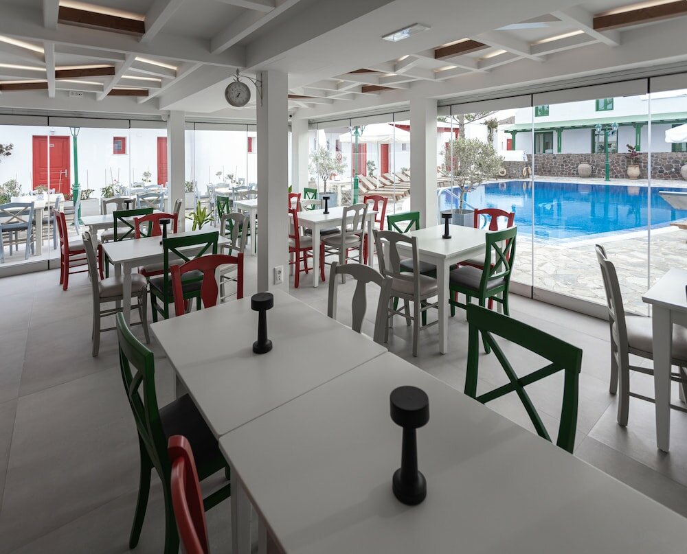 Фото Mathios Luxury Homes