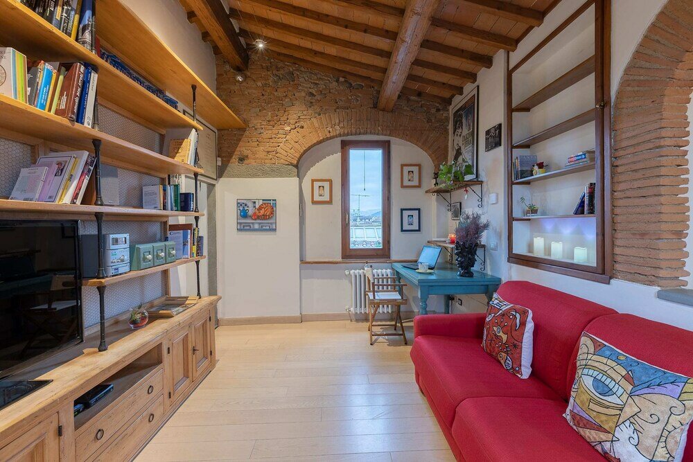 Фото Sanzanobi Nest-hosted by Sweetstay