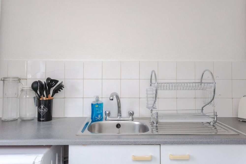 Фото Quiet 2 Bedroom Flat in Peckham Rye