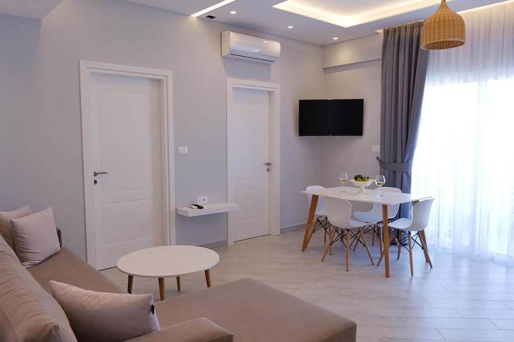 Фото Blue Water Hotel