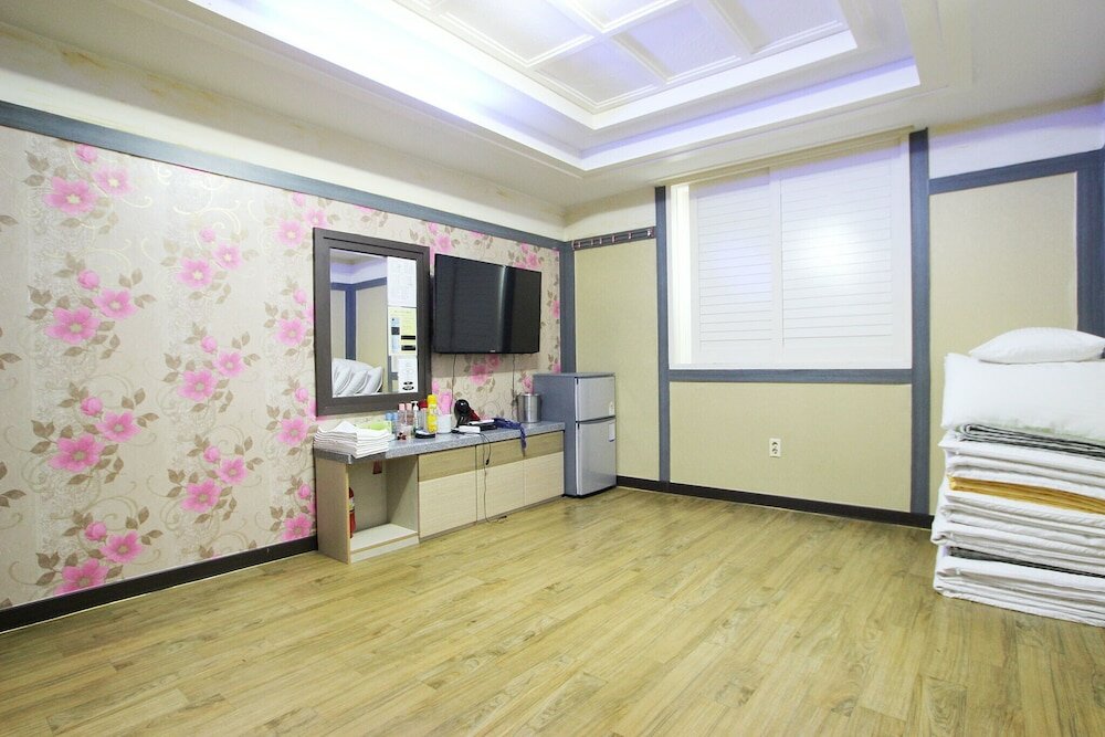 Фото Ulleung Hwangje Hotel