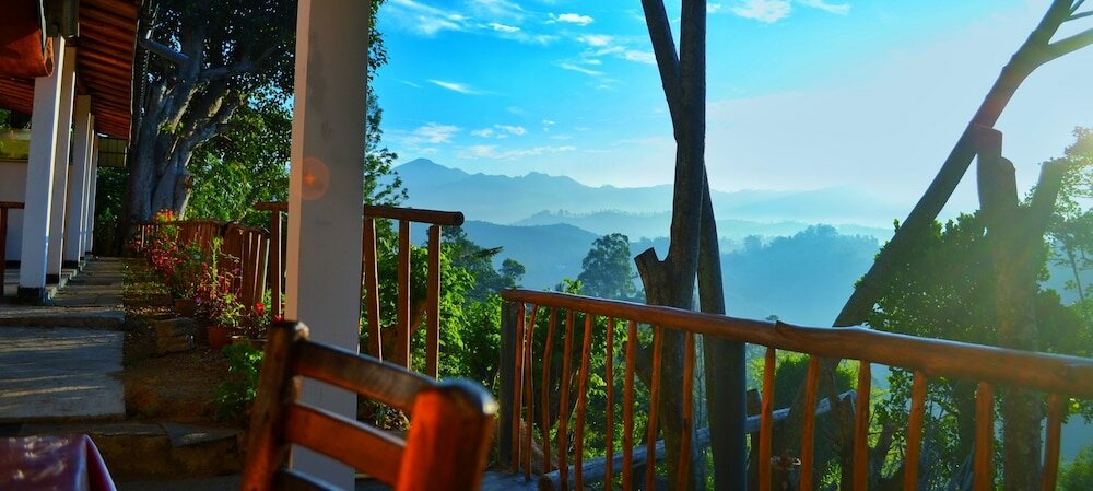 Фото Rainbow Sky Cottage Ella