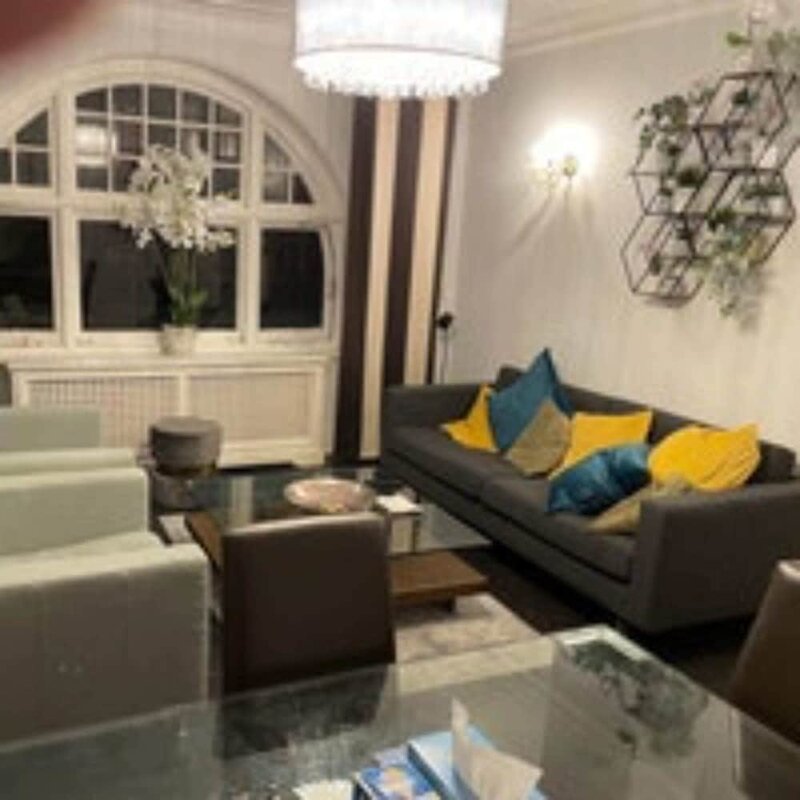 Гостиница Modern 4 Bedroom Apartment In The Heart Of South Kensington в Лондоне