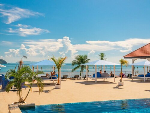 Baan Jai Dee Beach Front Hotel