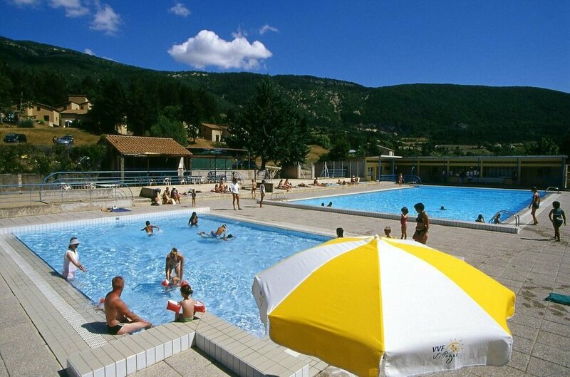 Гостиница Vvf Drôme Provence, Montbrun les bains