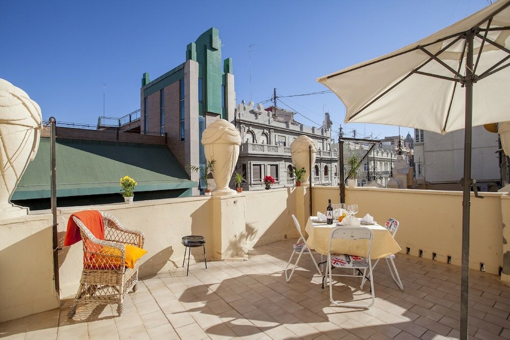 Фото Atico de lujo plaza ayuntamiento pet friendly