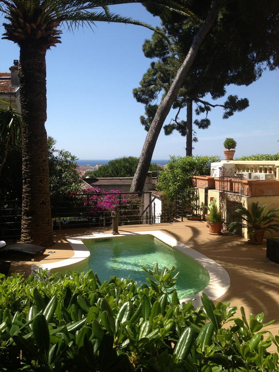 Фото Hôtel Petit Palais