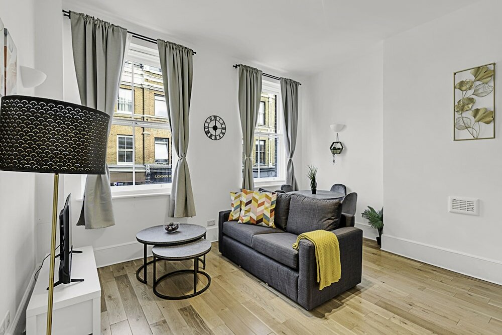 Фото Contemporary Oasis in Paddington II