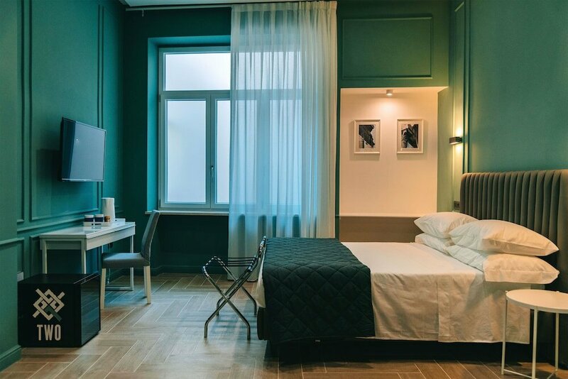 Гостиница Four - Acanfora Suites в Помпеи