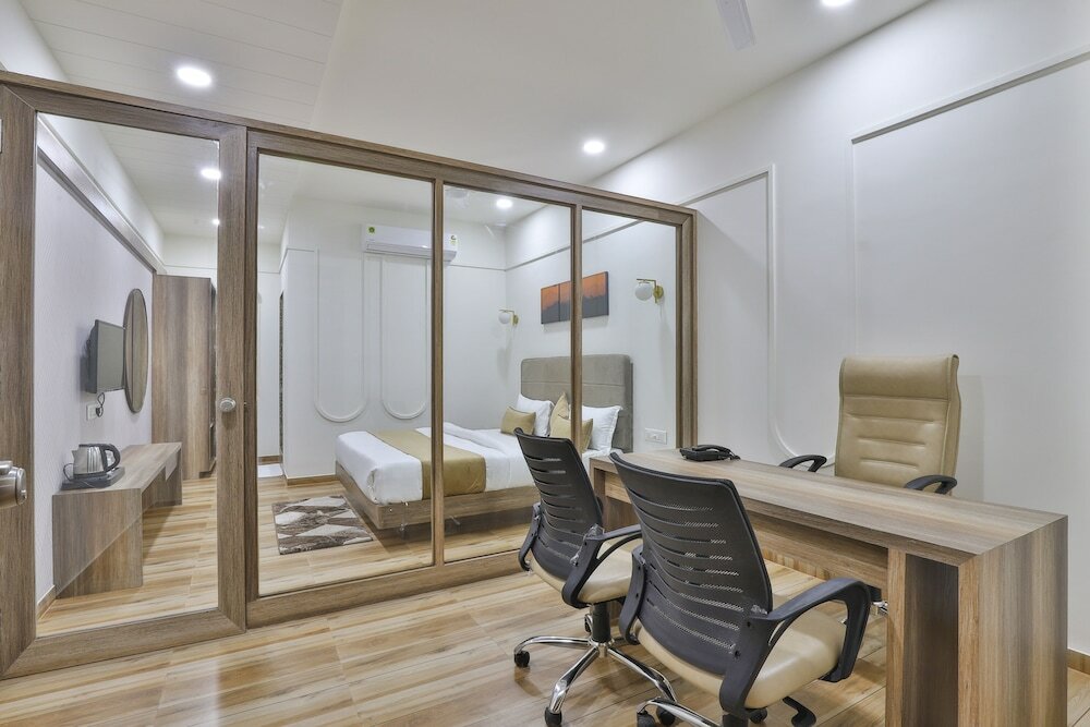 Фото Hotel Sr Regency