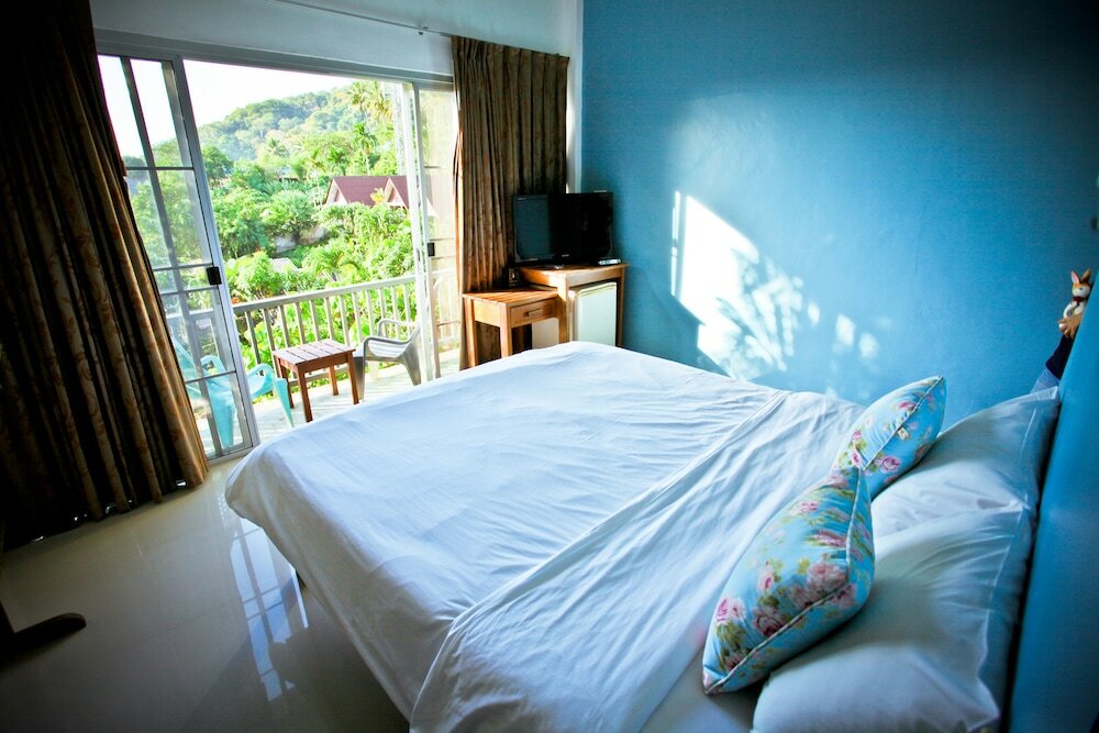 Фото отеля 2