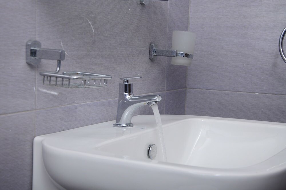 Фото Traveller's Home Hotel