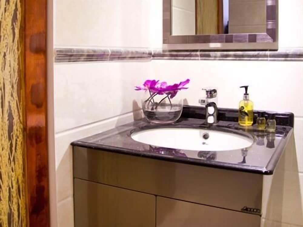 Фото City Inn Russell Square