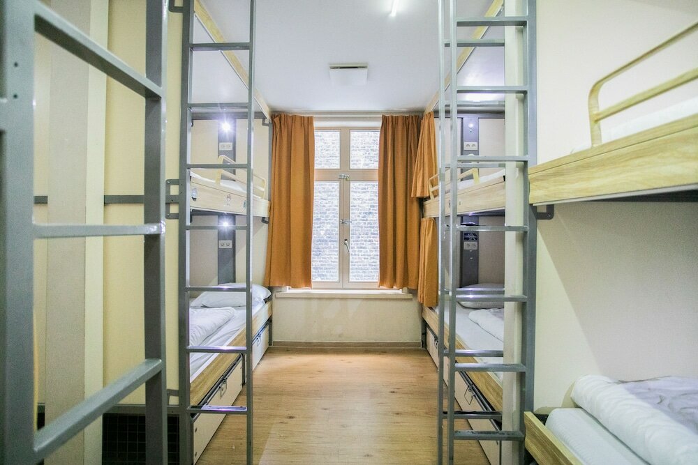 Фото St Christopher's Inn Bauhaus Budget Hotel - Hostel