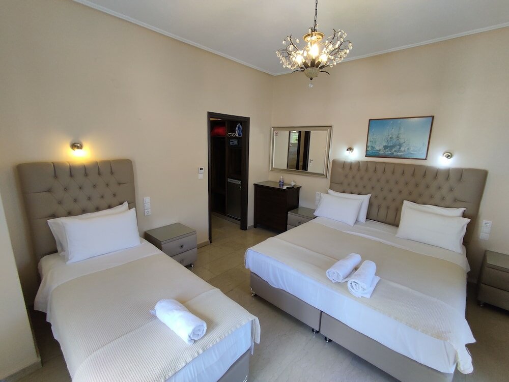 Фото Spartacus House