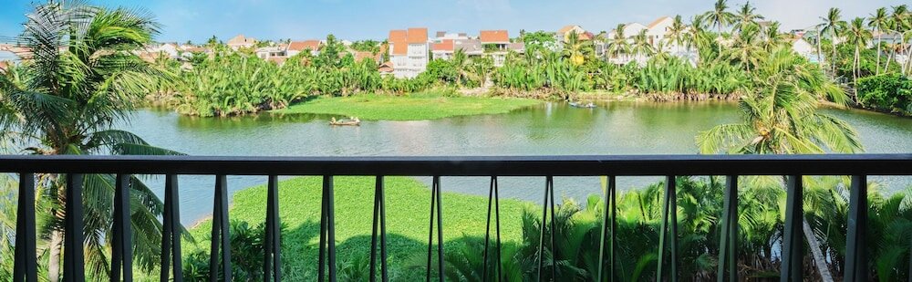 Фото Little Oasis - An Eco Friendly Hotel & SPA