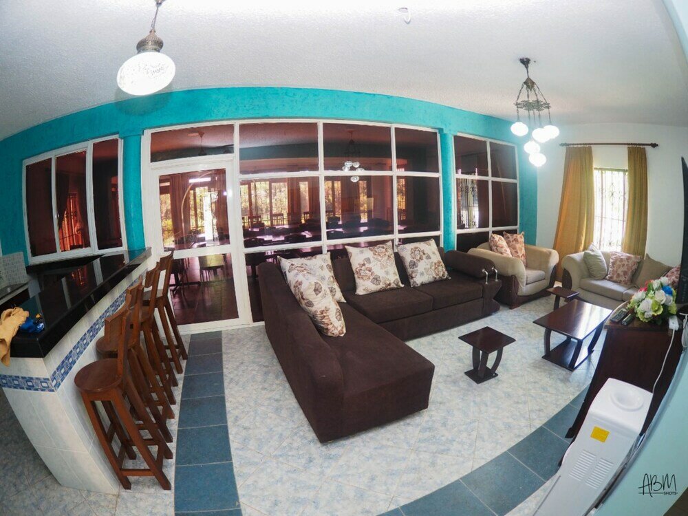 Фото Mtwapa Luxury Apartments by Chh