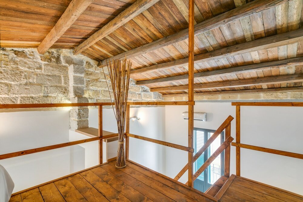 Фото Castello Della Zisa Modern Apartment With Balcony - Adults Only