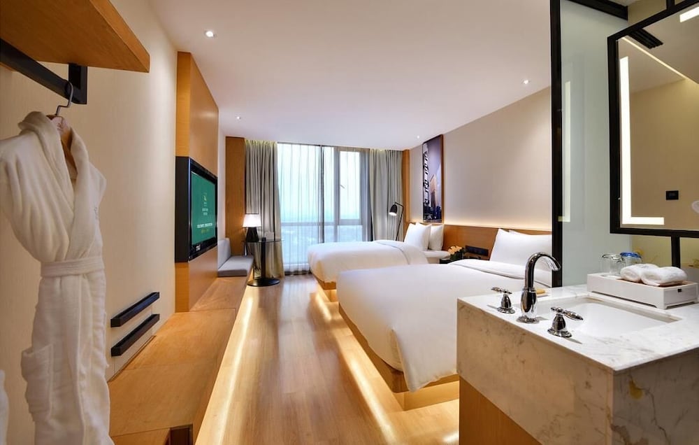 Фото Quality Hotel Chengdu