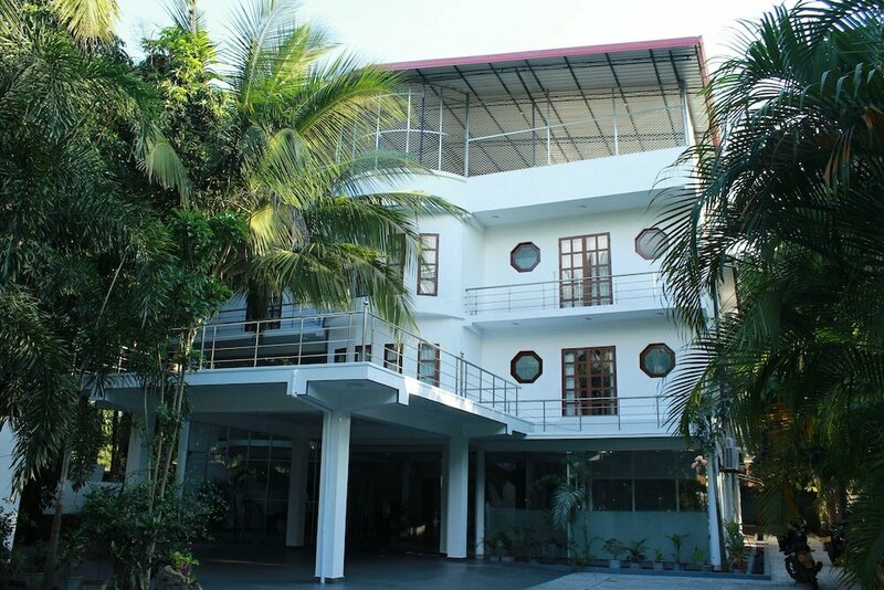 Гостиница Ananthi Hotels