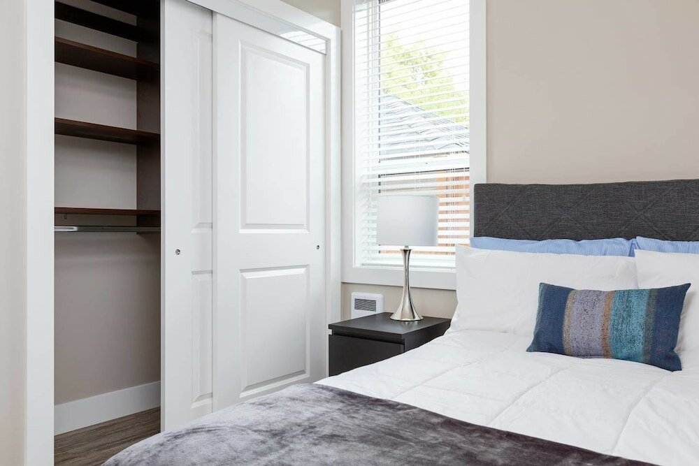 Фото Private and Cozy 2bdr 2ba Home in Kitsilano