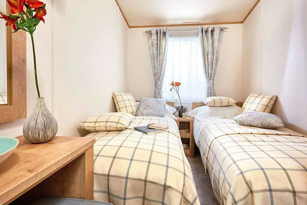 Фото Sandy Balls Holiday Village