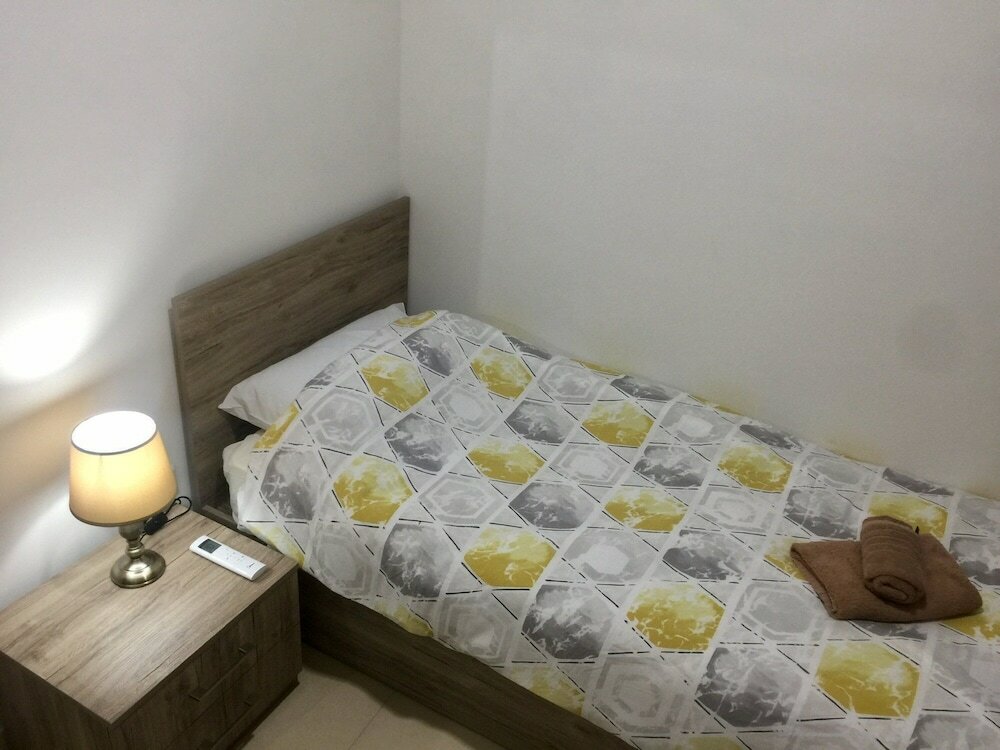 Фото Modern 1br Apartment in a Central Location