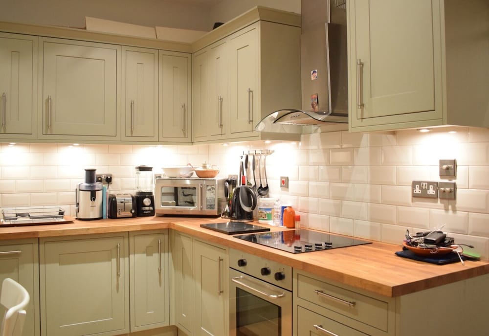 Фото Charming 1 Bed Near Tube with Parking Permit