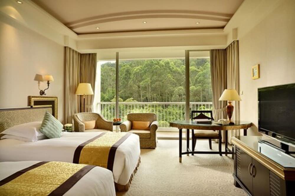Фото Dongguan Mcb Lake Hotel