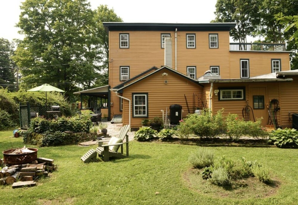 Фото The Woodbine Inn