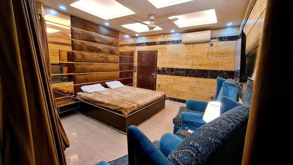 Фото Апарт-отель Smart Apartment's Lahore