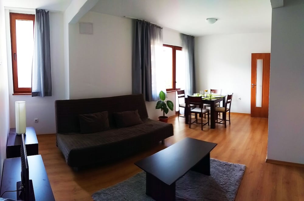 Фото Ruby Tower Apartments