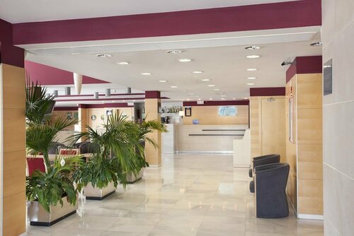 Гостиница Holiday Inn Express Madrid-Alcorcon