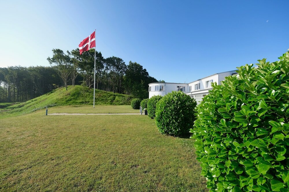 Фото Hotel Juelsminde Strand