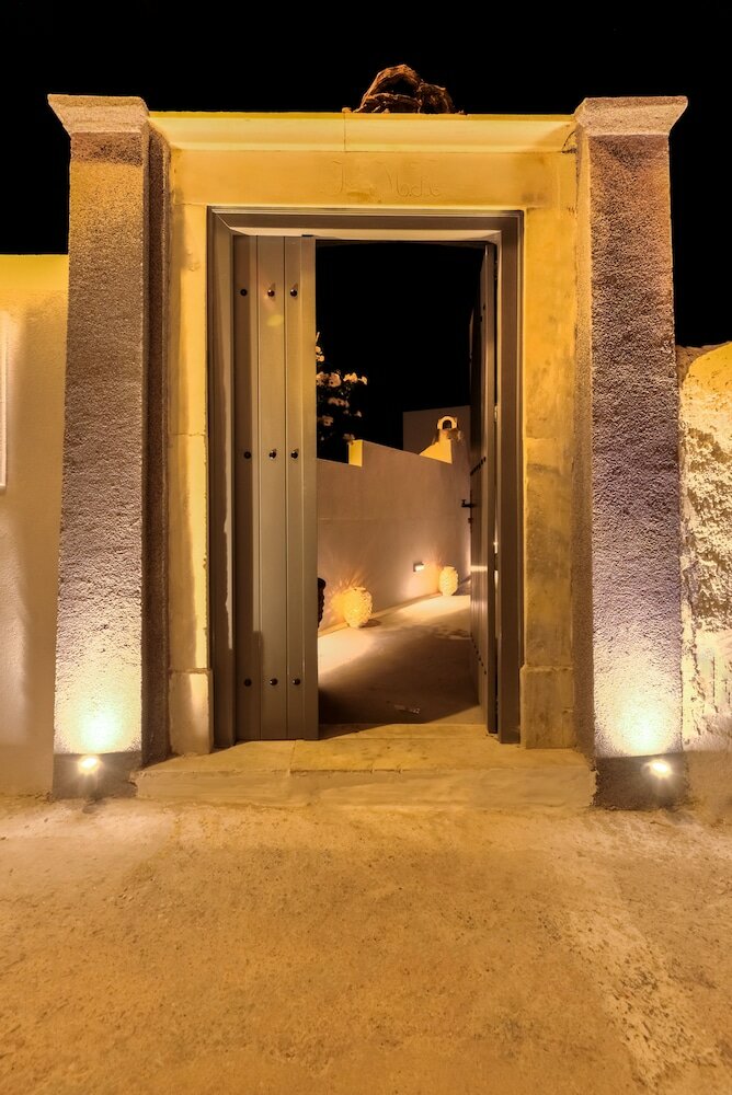 Фото Pasithea Luxury Suites