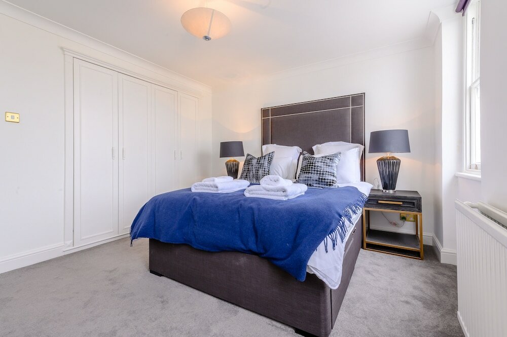 Фото Somerset Court Apartments