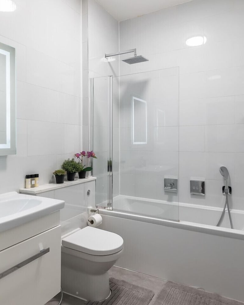 Фото Carlton Vale Apartments