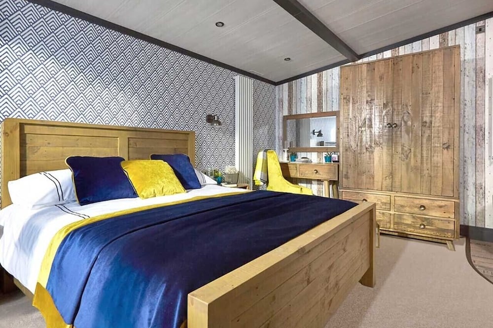 Фото Sandy Balls Holiday Village