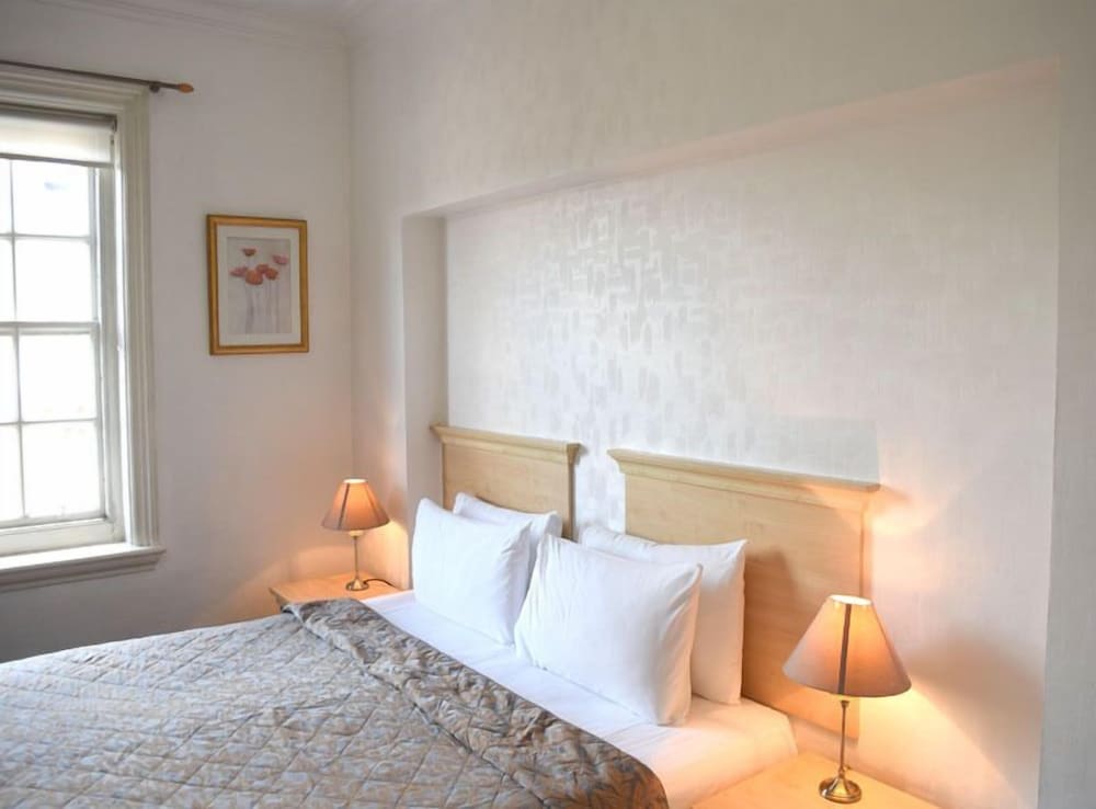 Фото Cavendish House