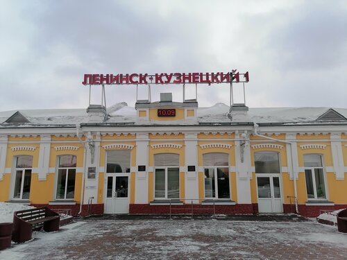 Үйдегі жалаңаш орыс жетілген әйелдердің фотосуреттері