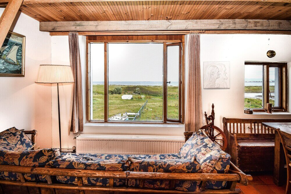 Фото House Breiðabólsstaður