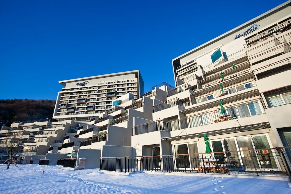 Фото High1 Condominium